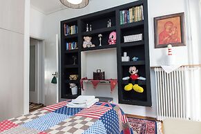 Urban Cosy 2 Bd Apt Near Metro w Balcony