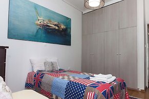 Urban Cosy 2 Bd Apt Near Metro w Balcony