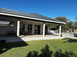 Makgadikgadi Lodge