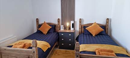 The Hideaway ll /enclosed Garden/quiet/central