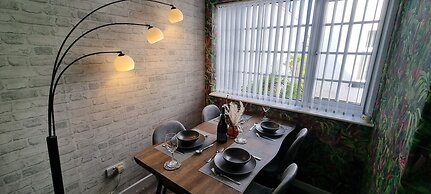 The Hideaway ll /enclosed Garden/quiet/central