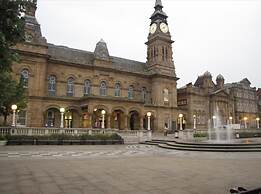 The Hideaway ll /enclosed Garden/quiet/central