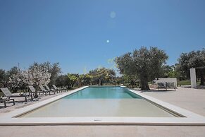 TD Marl Luxury Trulli Experience w Stunning Pool