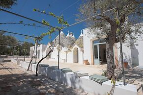 TD Marl Luxury Trulli Experience w Stunning Pool