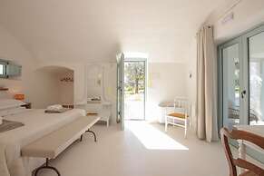 TD Marl Luxury Trulli Experience w Stunning Pool
