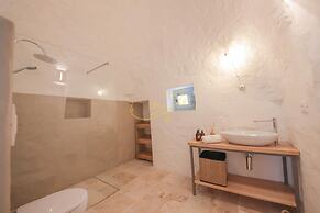 TD Marl Luxury Trulli Experience w Stunning Pool
