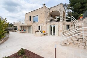 Villa L Arco in Col by Wonderful Italy