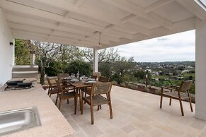 Villa L Arco in Col by Wonderful Italy