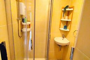 Rebels Retreat - 2-bed Chalet nr St Ives & Hayle