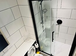 Homely 2-bed Apartment With Stunning Views Wembley