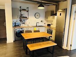 Homely 2-bed Apartment With Stunning Views Wembley