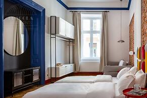 SquadGoals House - Fragola Apartments