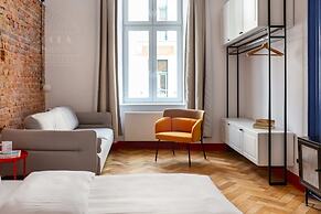 SquadGoals House - Fragola Apartments