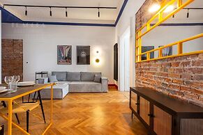 SquadGoals House - Fragola Apartments