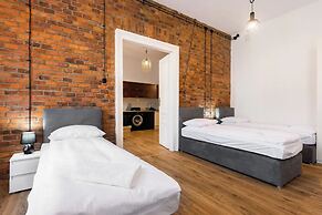 SquadGoals House - Fragola Apartments