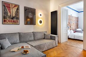 SquadGoals House - Fragola Apartments