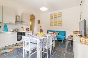 Distefano House Close To Sea