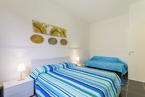 Distefano House Close To Sea