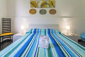 Distefano House Close To Sea