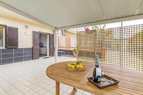 Distefano House Close To Sea