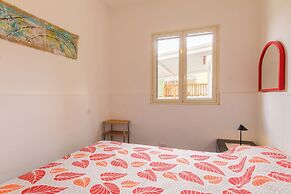 Distefano House Close To Sea