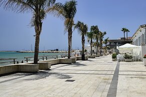 Distefano House Close To Sea