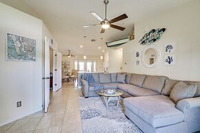 Cape Coral Home w/ Screened Porch: 4 Mi to Beach!