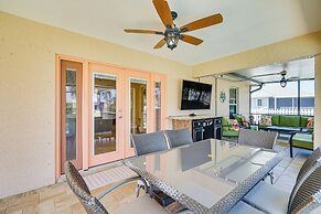 Cape Coral Home w/ Screened Porch: 4 Mi to Beach!
