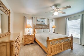 Cape Coral Home w/ Screened Porch: 4 Mi to Beach!