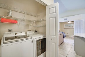 Cape Coral Home w/ Screened Porch: 4 Mi to Beach!