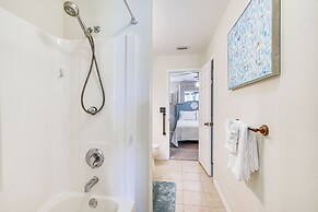 Cape Coral Home w/ Screened Porch: 4 Mi to Beach!