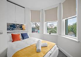 The Narrow House By My Getaways