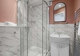 The Narrow House By My Getaways