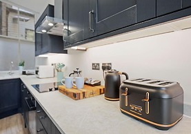 The Narrow House By My Getaways