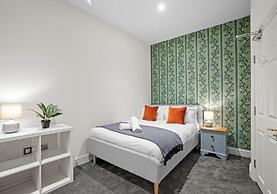 The Narrow House By My Getaways