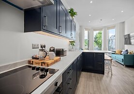 The Narrow House By My Getaways