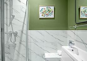 The Narrow House By My Getaways