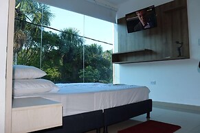 HOTEL RIVER SUITE