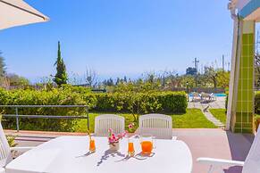 Estate4home - Villa Corinna