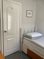 Characterful 3 Bed Cottage in Barrow Upon Humber