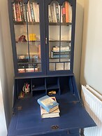 1 Bed Victorian Flat Sleeps 4 - Garden & Patio