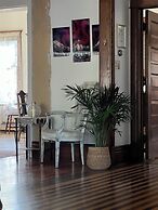 The Boho Buffalo Inn