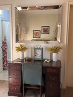 The Boho Buffalo Inn