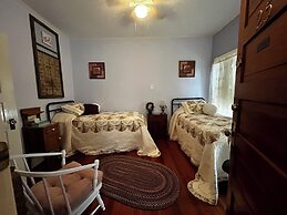 The Boho Buffalo Inn