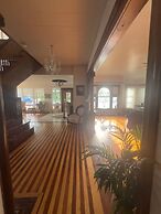 The Boho Buffalo Inn