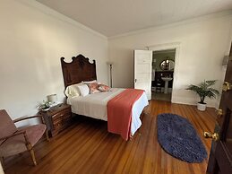 The Boho Buffalo Inn