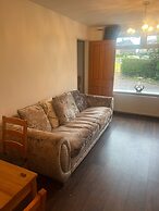 Comfortable 3 Bedroom House-ng5,sleeps 5