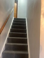 Comfortable 3 Bedroom House-ng5,sleeps 5