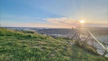 Seaside Holiday Park 4-bed Caravan in Heysham