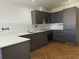2-bed Apartment Birmingham Snow Hill